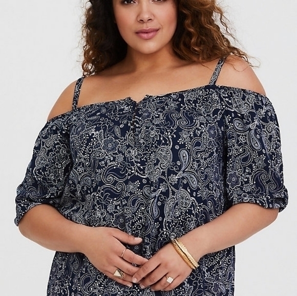 Torrid NAVY PAISLEY CHALLIS BLOUSE - Picture 3 of 9